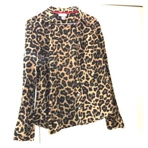 Long sleeve button-down shirt leopard print